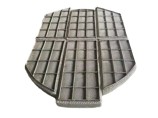 Split irregular demister pad